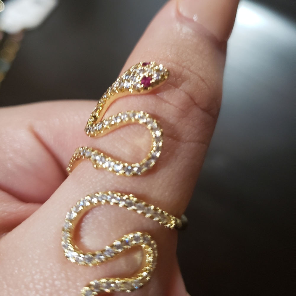 Ring - Picture 3 of 3
